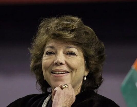 ليلى شهيد تنهي حياتها بعد صراع مع المرض.. رحيل “صوت فلسطين” في أوروبا يثير موجة حزن واسعة