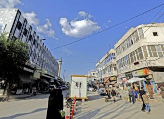 حين لم يكن الخبز تفصيلاً: كيف سُرقت ثورة منبج مشهد شارع وحركة مدنية في مدينة منبج السورية